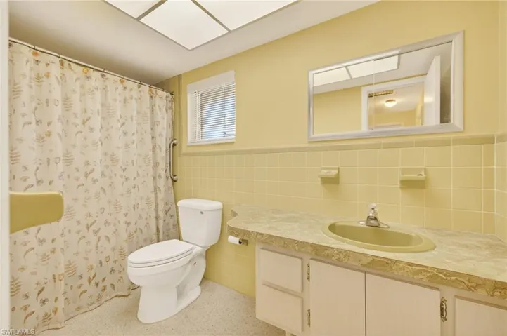 1376  Whiskey Creek  DR, Fort Myers, FL 33919