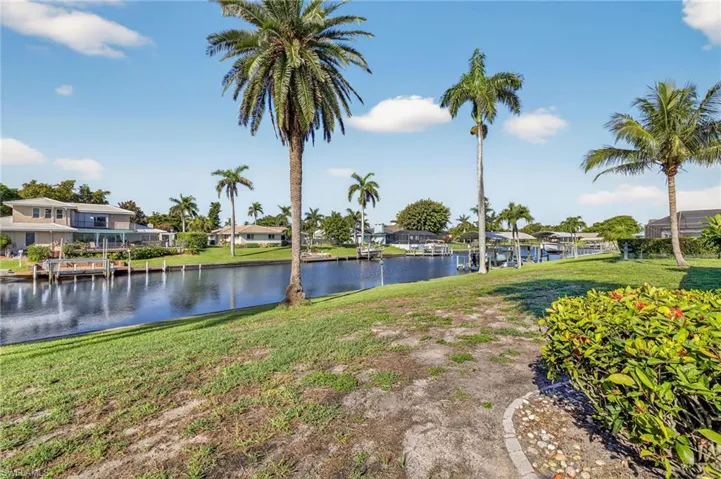1376  Whiskey Creek  DR, Fort Myers, FL 33919