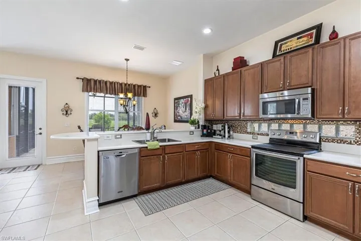 1966  Par  DR, Naples, FL 34120