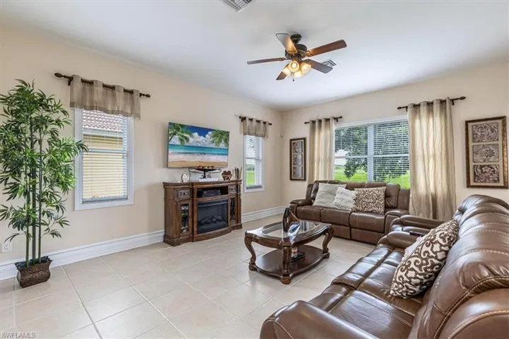 1966  Par  DR, Naples, FL 34120