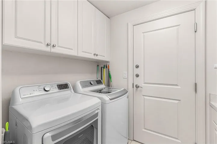 4192 Bay Beach Ln 872, Fort Myers Beach, Florida 33931