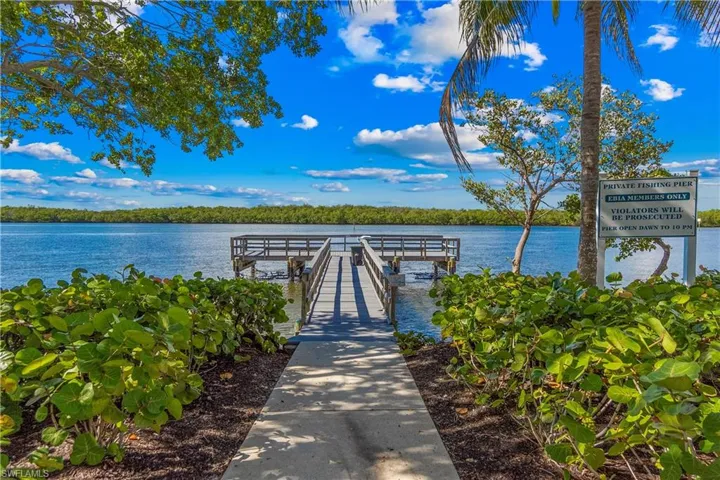 4192 Bay Beach Ln 872, Fort Myers Beach, Florida 33931