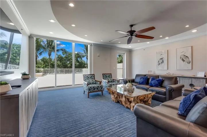 4192 Bay Beach Ln 872, Fort Myers Beach, Florida 33931