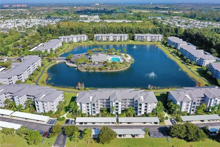 Aerial view of Heritage Pointe (pre-Ian).