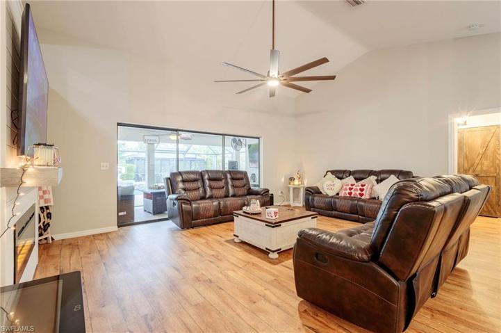 1445 Scenic ST, LEHIGH ACRES FL 33936