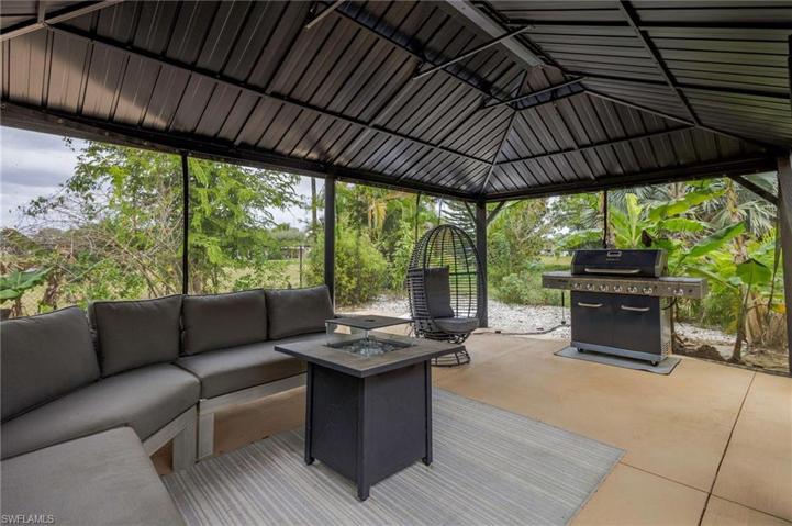1445 Scenic ST, LEHIGH ACRES FL 33936