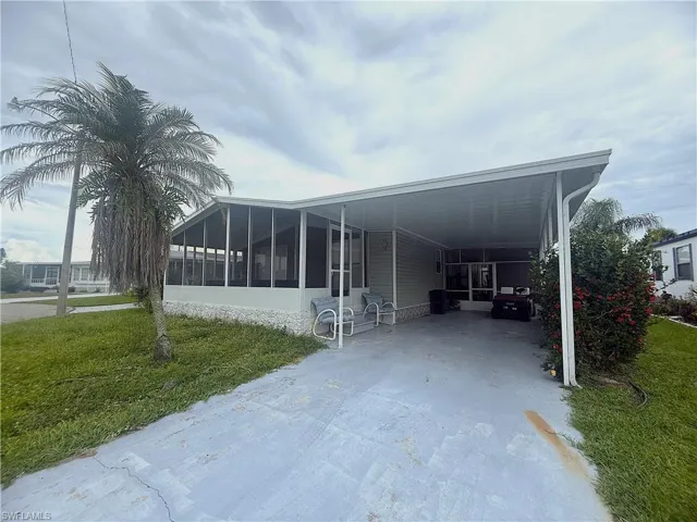 455 Jacaramba CT, North Fort Myers, FL 33917,225063337