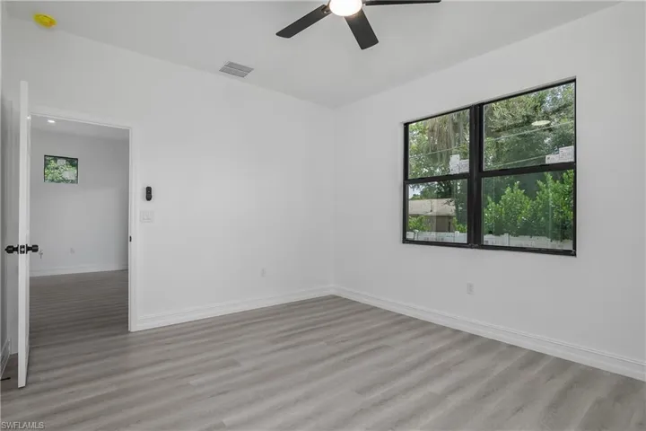 2nd shot of the main suite