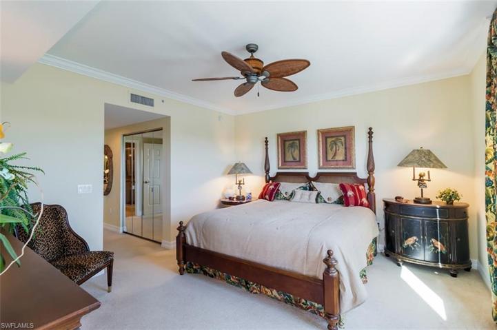 Primary BR with crown molding