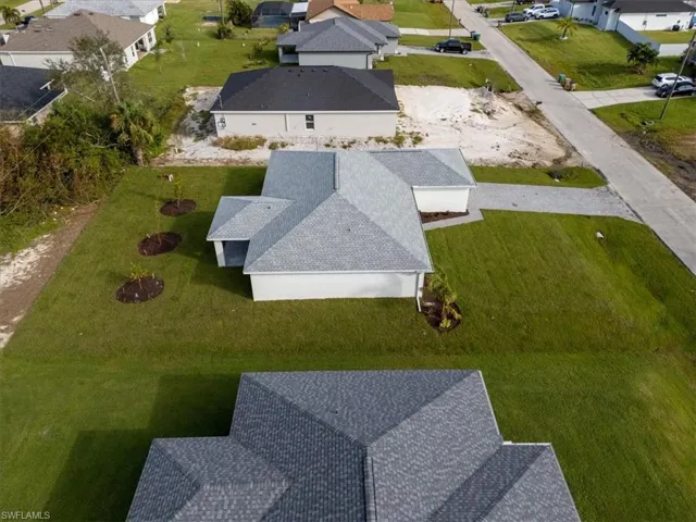 1722 NW 2nd  PL, Cape Coral, FL 33993