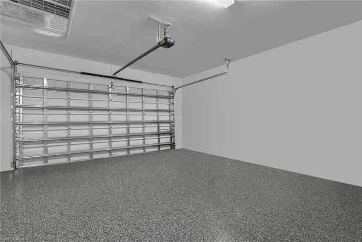 Insulated Door & Epoxy Floor
