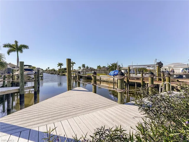 Beautiful new dock recently built