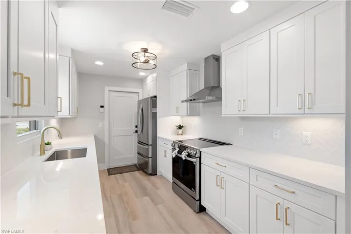 5161 Williams Dr, Fort Myers Beach, Florida 33931