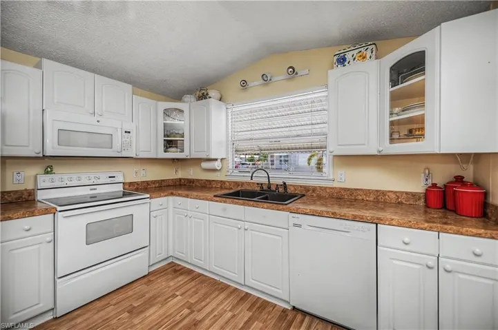 195 Ramble Dr, North Fort Myers, Florida 33903