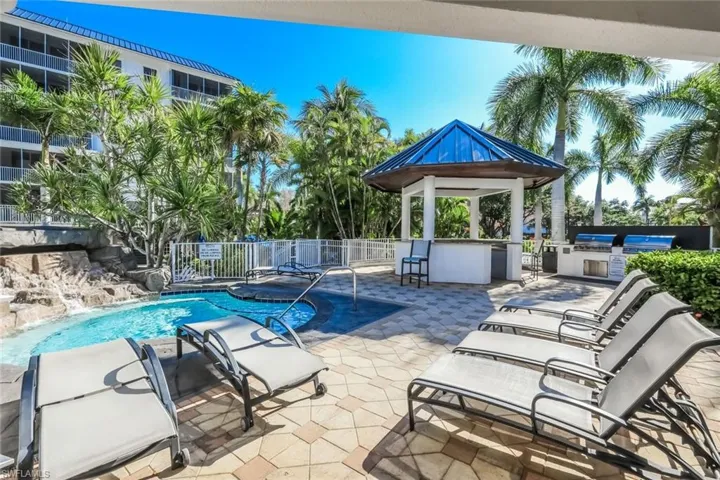 450  Launch  CIR, Naples, FL 34108