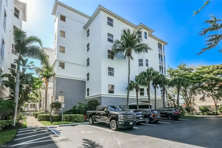 450  Launch  CIR, Naples, FL 34108