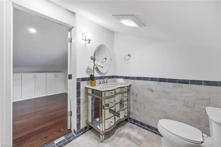 Upstairs Loft/Bonus Space.