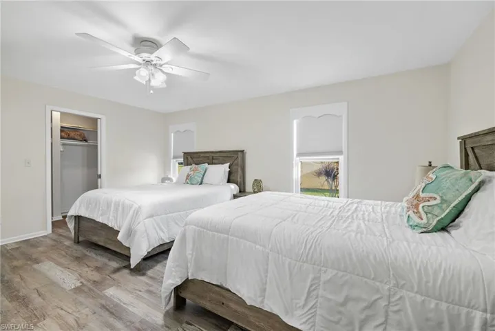 702 Se 42nd Ln, Cape Coral Fl 33904