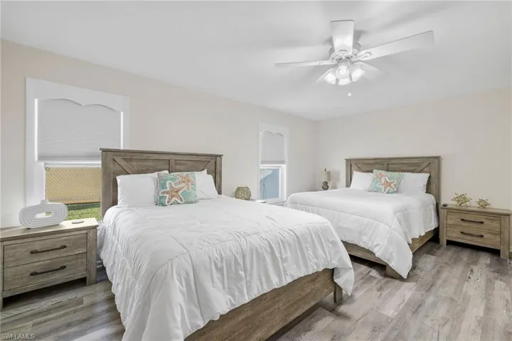 702 Se 42nd Ln, Cape Coral Fl 33904