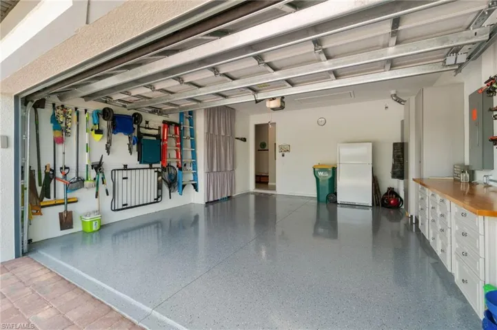 epoxy floors and work bench