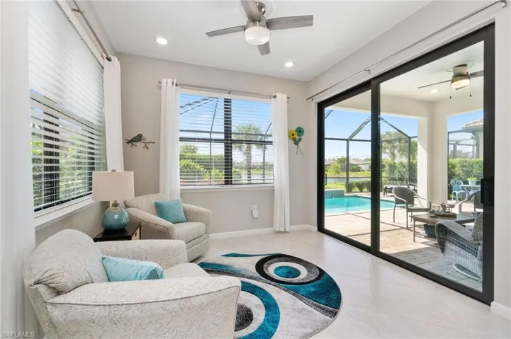 2nd Living area or sun room is a cozy niche for relaxing