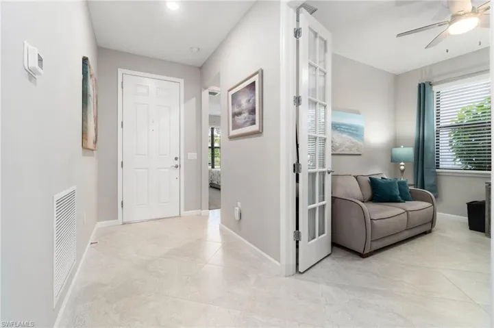 Spacious tiled foyer