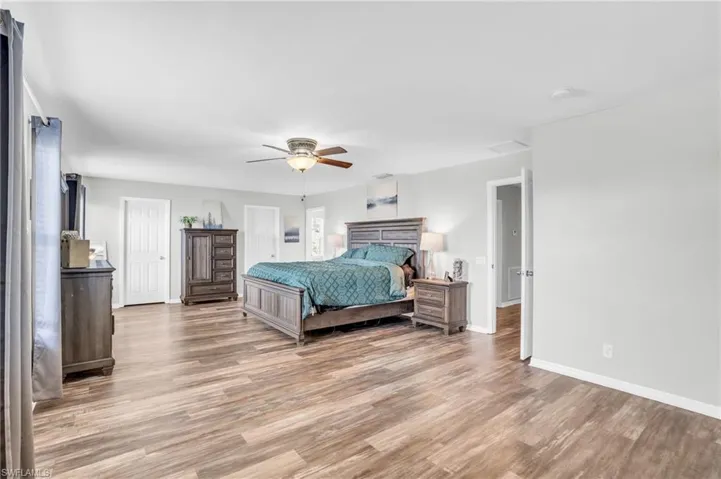 2042  Willow Branch  DR, Cape Coral, FL 33991