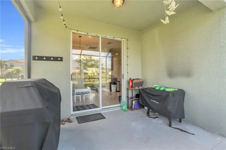 2042  Willow Branch  DR, Cape Coral, FL 33991