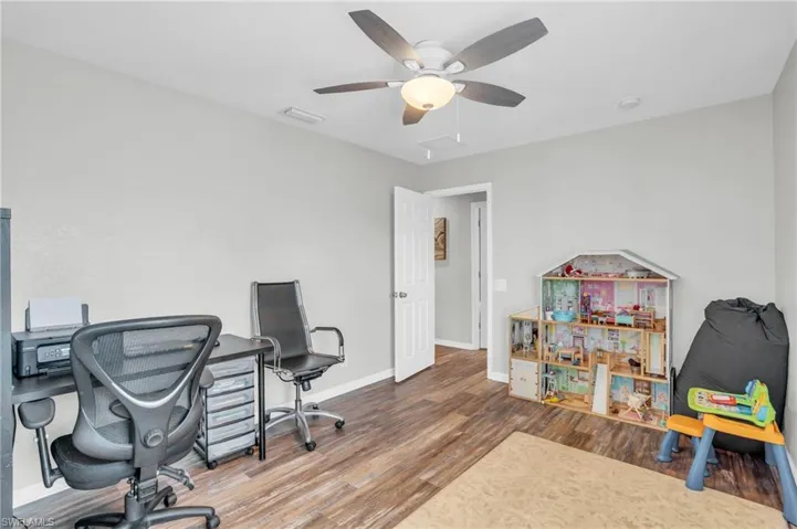 2042  Willow Branch  DR, Cape Coral, FL 33991