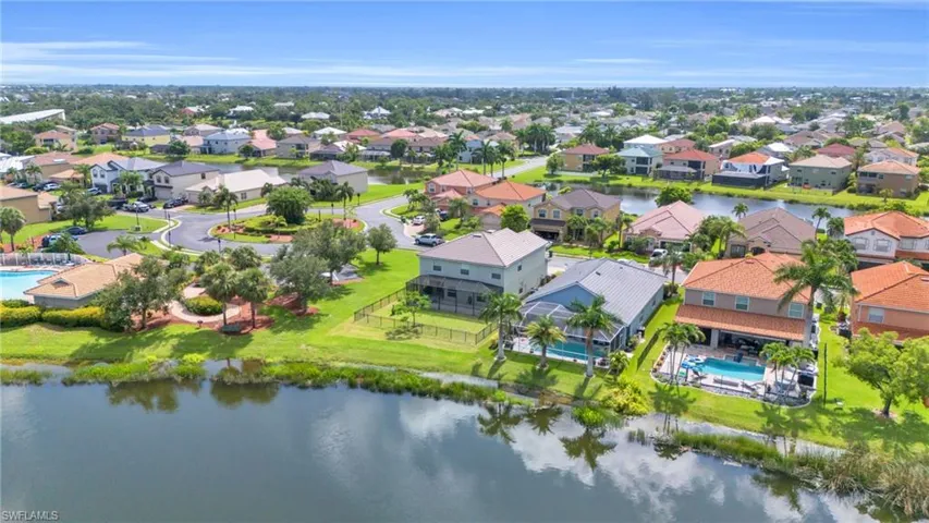 2042  Willow Branch  DR, Cape Coral, FL 33991