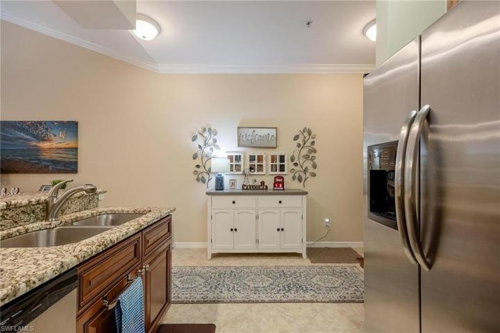 1076 Winding Pines CIR # 207, CAPE CORAL FL 33909