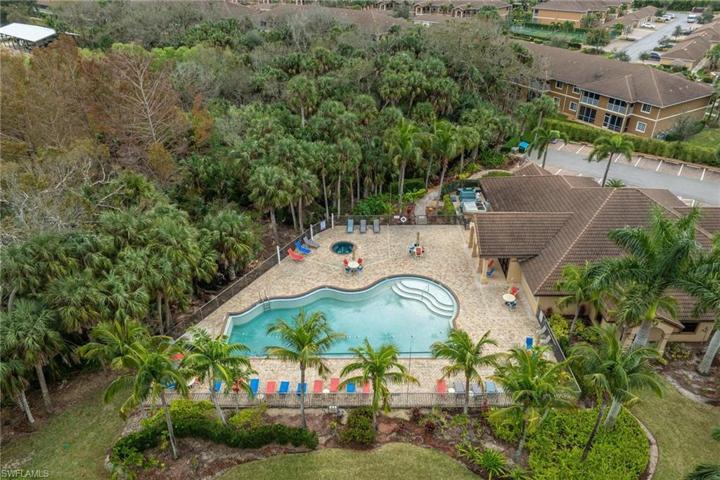 1076 Winding Pines CIR # 207, CAPE CORAL FL 33909