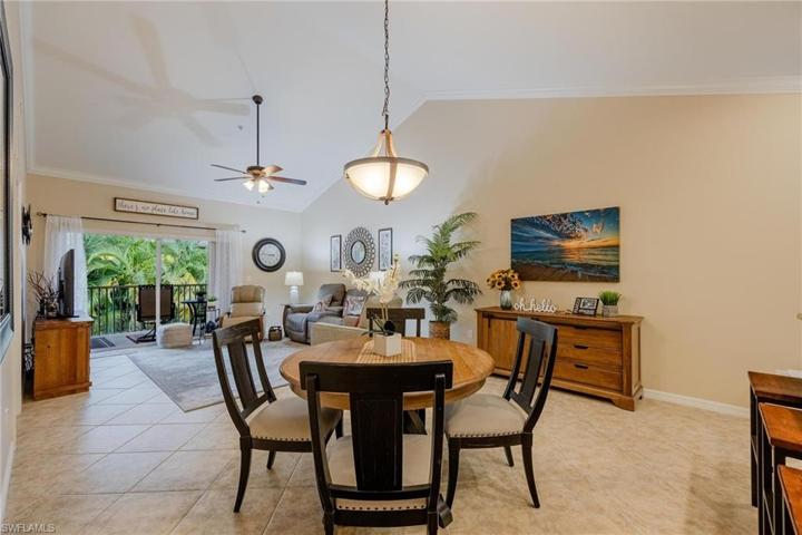 1076 Winding Pines CIR # 207, CAPE CORAL FL 33909