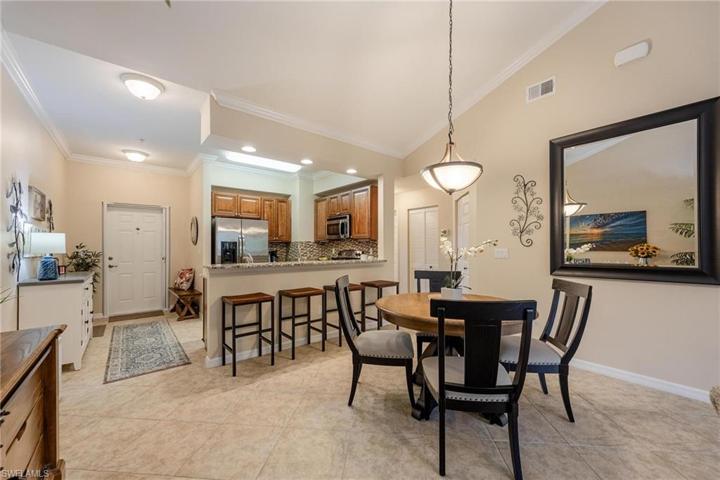 1076 Winding Pines CIR # 207, CAPE CORAL FL 33909