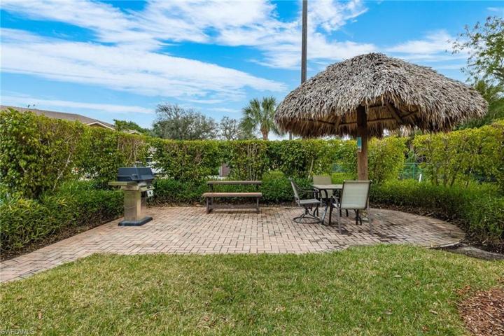 1076 Winding Pines CIR # 207, CAPE CORAL FL 33909