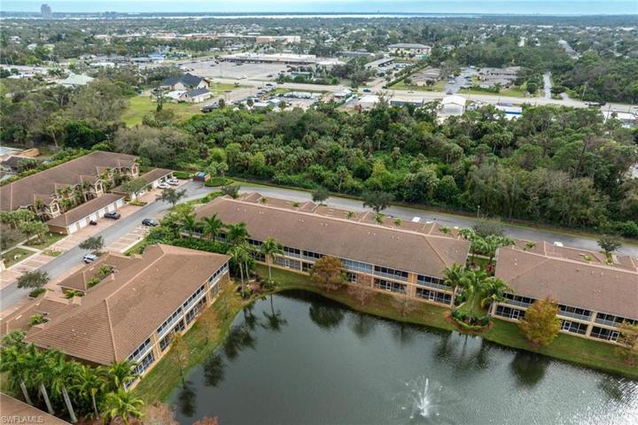 1076 Winding Pines CIR # 207, CAPE CORAL FL 33909