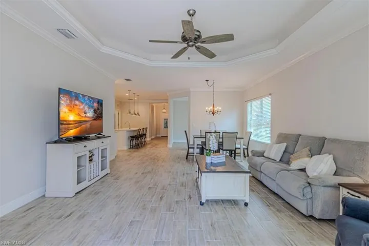 2321 Ariane Dr, Naples, Florida 34112