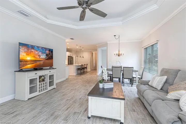 2321 Ariane Dr, Naples, Florida 34112