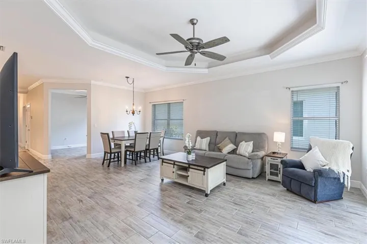 2321 Ariane Dr, Naples, Florida 34112