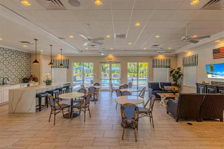 2321 Ariane Dr, Naples, Florida 34112