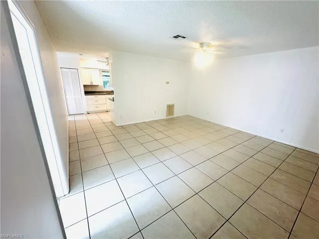 1215 Alhambra Cir B, Naples, Florida 34103