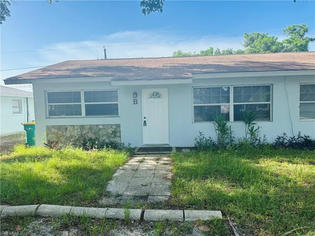 1215 Alhambra Cir B, Naples, Florida 34103