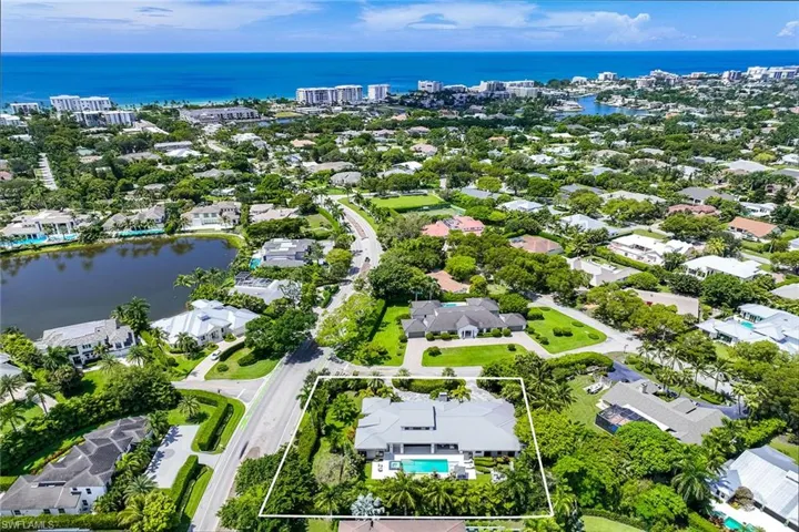 1300 Nautilus Rd, Naples, Florida 34102
