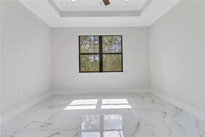 4563  10th NE ST, Naples, FL 34120