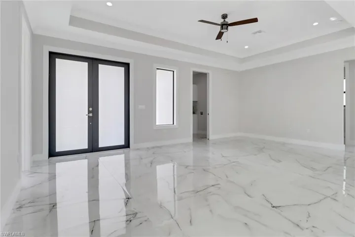 4563  10th NE ST, Naples, FL 34120
