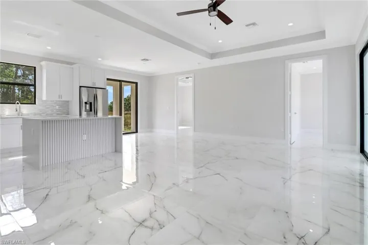 4563  10th NE ST, Naples, FL 34120