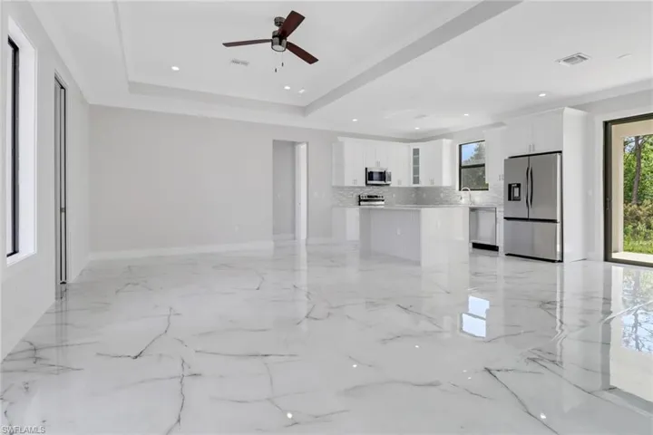 4563  10th NE ST, Naples, FL 34120