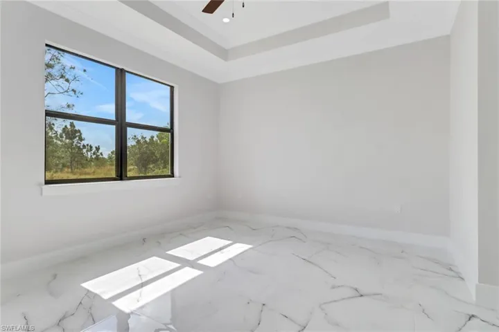 4563  10th NE ST, Naples, FL 34120