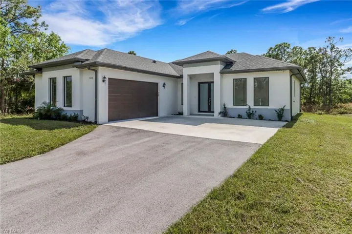 4563  10th NE ST, Naples, FL 34120