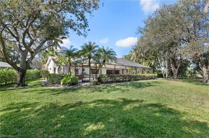 1939  Imperial Golf Course  BLVD, Naples, FL 34110